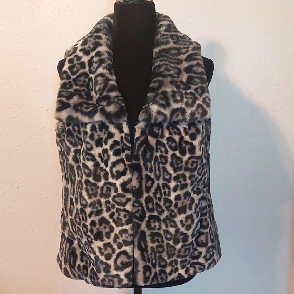 MULTIPLES FAUX FUR Womens Vest Size Small /Cheetah Print